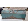 Image 4 : METAL TOOL BOX WITH CONTENTS