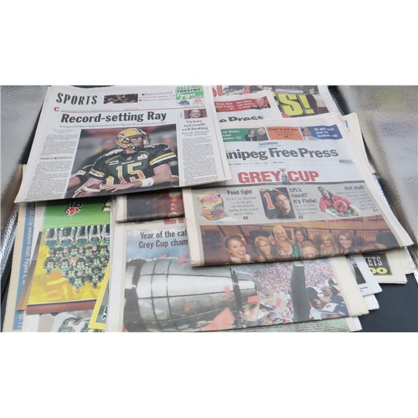 Collection Of Various CFL Newspapers From the 80 to the 2000's & Team Cards