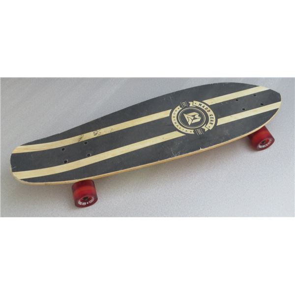 Mad Gear ‘02 Australia 31” Skateboard With Boa Cruiser Wheels (like new)