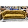 Image 1 : GOLD VELVET 90"W BUTTON BACK COUCH