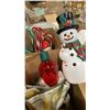 Image 4 : PALLET OF SET DEC PROPS/DECORATIONS - CHRISTMAS DECORATIONS & MORE *MUST TAKE ALL*