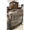 Image 2 : PALLET OF SET DEC PROPS/DECORATIONS - RATTAN LOOK FURNITURE *MUST TAKE ALL*
