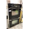 Image 1 : MAYTAG BLACK 27"W DUAL BUILT IN STACKING OVEN *WORKING CONDITION UNKNOWN*