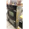 Image 2 : MAYTAG BLACK 27"W DUAL BUILT IN STACKING OVEN *WORKING CONDITION UNKNOWN*