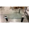 Image 1 : 3/4" GLASS TOP COFFEE TABLE