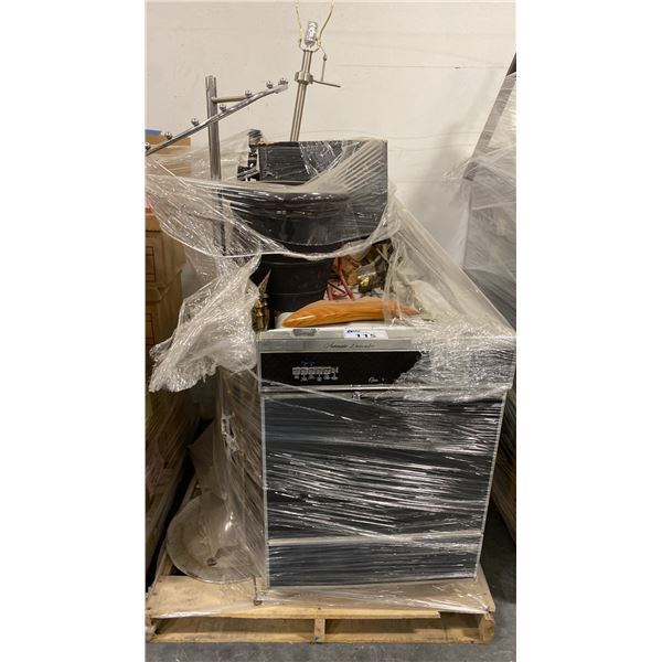PALLET OF SET DEC PROPS/DECORATIONS - CLOTHING DISPLAY RACK, LAMPS, FIREPLACE TOOL SET & MORE *MUST