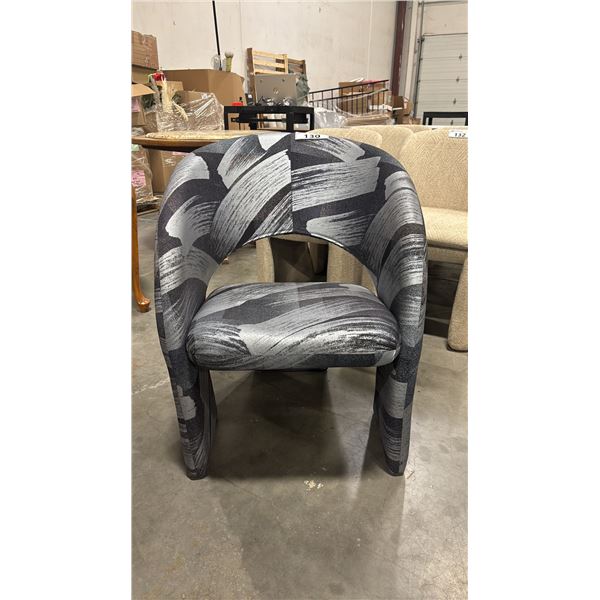 BLACK & WHITE BRUSHSTROKE PATTERNED TUB CHAIR