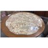Image 1 : MARBLE TABLE TOP WITH A 35" DIAMETER *NO LEGS*