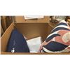 Image 4 : PALLET OF SET DEC PROPS/DECORATIONS - LAMPS, BEDDING, TV TABLES, FAN & MORE *MUST TAKE ALL*