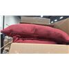 Image 2 : PALLET OF SET DEC PROPS/DECORATIONS - CUSHIONS, ELECTRONICS, DECORATIVE BOXES, DUVET, PILLOWS &