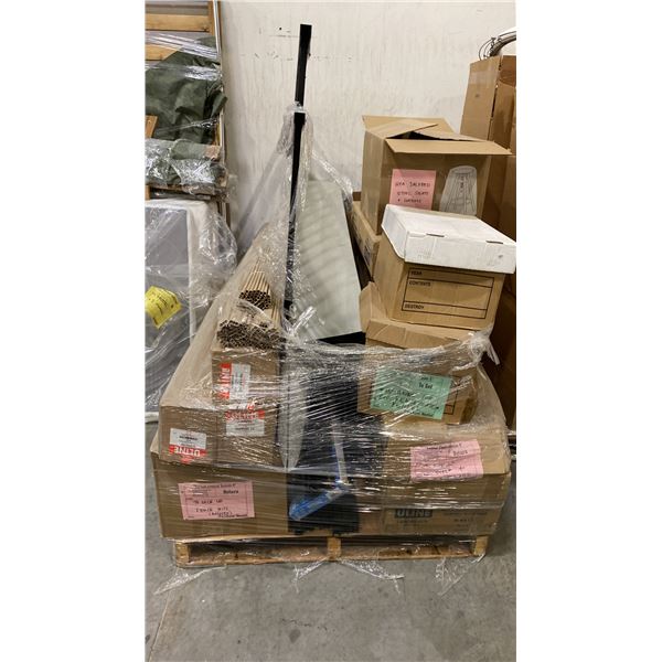 PALLET OF SET DEC PROPS/DECORATIONS - ULINE CHAIN LINK FENCE SLATS, GLASS SHELF, DOOR HARDWARE &