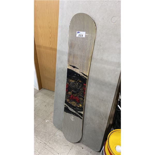 FLEETWOOD LINEAR CARBON 2 DEGREE BASE BEVEL SNOWBOARD