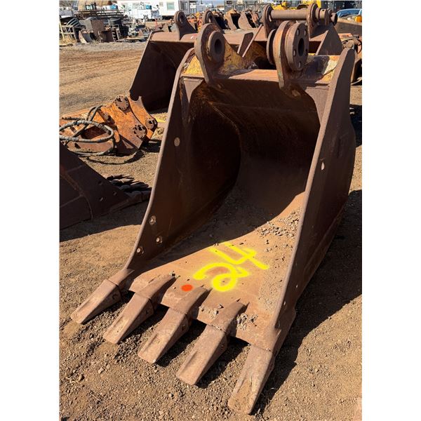 Caterpillar Excavator Bucket 19" Mounting Bracket, 48"W