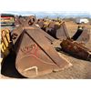 Image 5 : (ZA321) WBM Weldco Beals Cleanout Bucket for 330 Excavator, 22" Mounting Bracket, 70"W