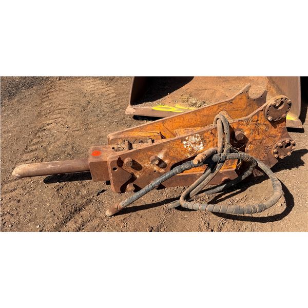 (HR126) 2002 BTI Teledyne TB652QA Hydraulic Hammer Attachment 12" x 22"L Hammer