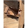 Image 2 : Heavy-Duty Backhoe Bucket 6" Mounting Bracket, 10"W