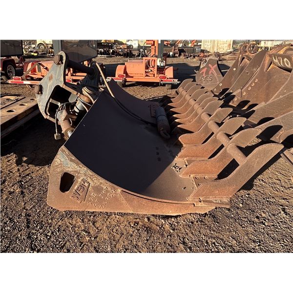 (ZA847) 2007 Weldco Beals 120" X 60" Chuck Blade for 470 Excavator