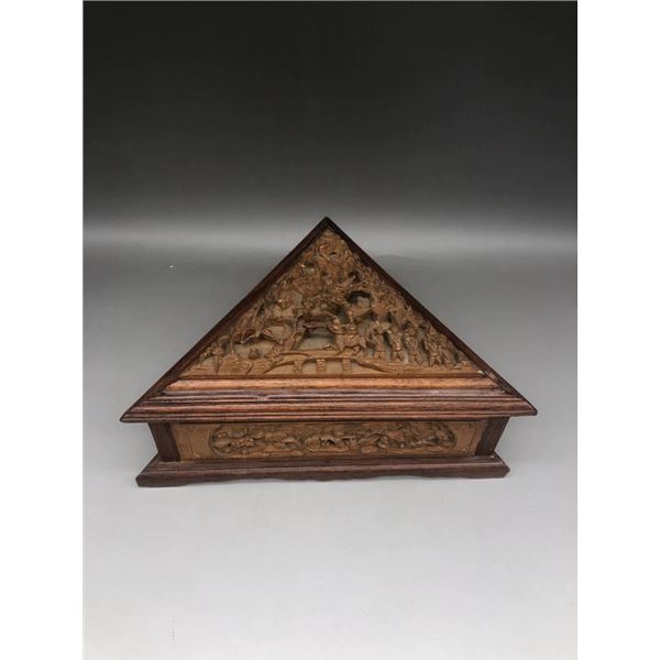 Qing Dynasty Canton Thirteen Factories Wood Carving