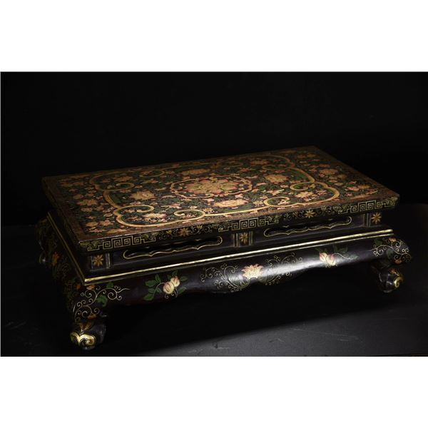 Wood-Based Lacquered Table with True Gold Painted Lotus Pattern