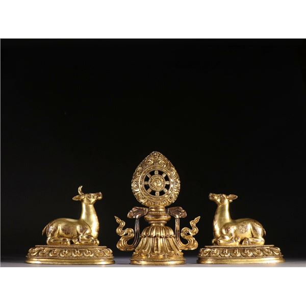 Bronze Gilt Pair of Deer Listening to Dharma Set