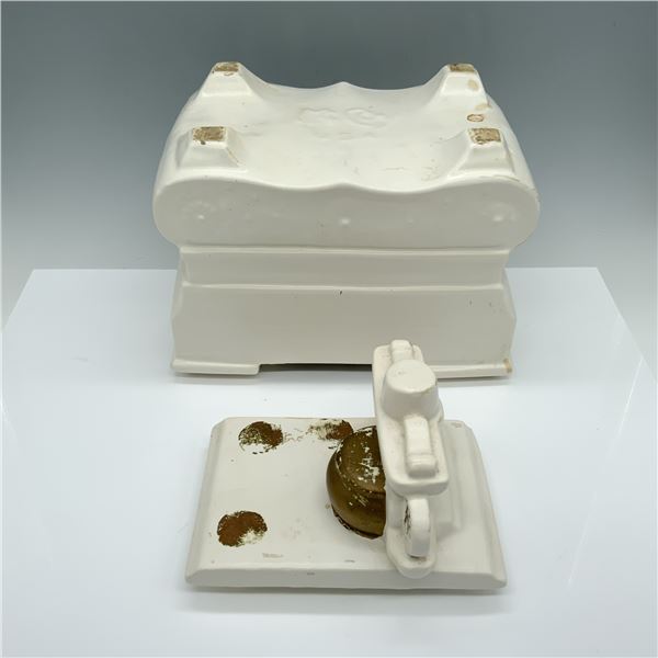 Mccoy USA Collectable Pottery, White Stove Cookie Jar