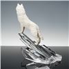 Image 2 : Franklin Mint Porcelain Wolf on a Crystal Base Sculpture