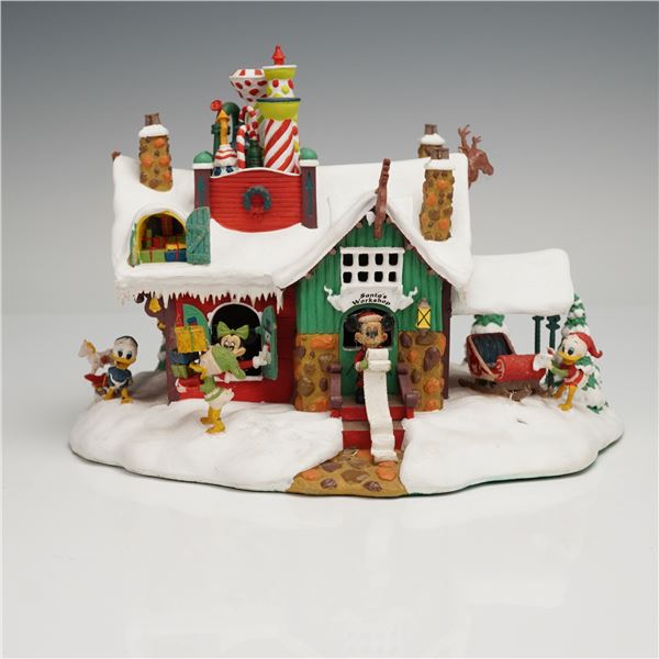 The Danbury Mint Disney Winter Wonderland Figurine, Santa's Workshop