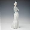 Image 2 : Lladro Porcelain Sculpture, Walk with the Dog 1004893