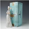 Image 5 : Lladro Porcelain Sculpture, Walk with the Dog 1004893