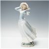 Image 1 : Lladro Sculpture, Spring Breeze 1004936