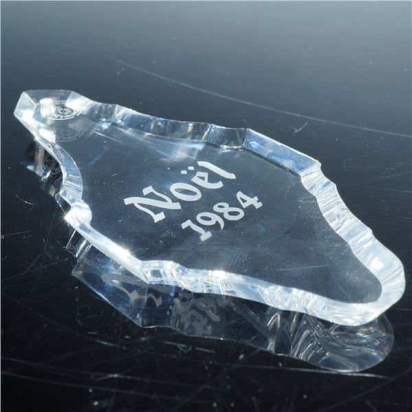 Baccarat Crystal Annual Ornament, Leaf 1984