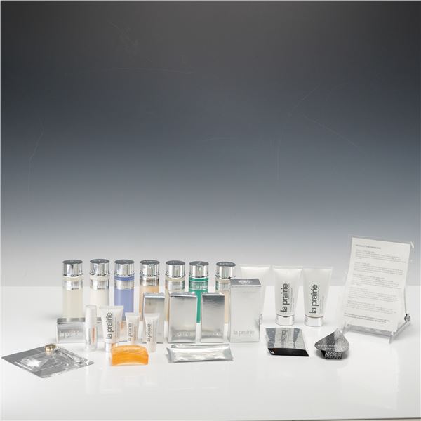 La Prairie Luxury AM/PM Skincare Travel Collection in Silver Case