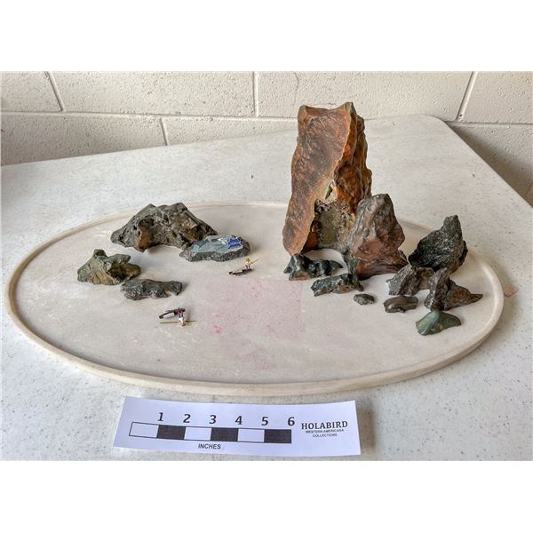 Sculpture: Mini Rock Landscape Oval Marble Base [172005]