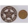 Image 1 : Rocky Mountain Diner Badge/Slippery Gulch Token [206392]