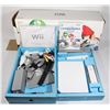 Image 2 : WII CONSOLE MARIO KART EDITION CONSOLE WITH GAME