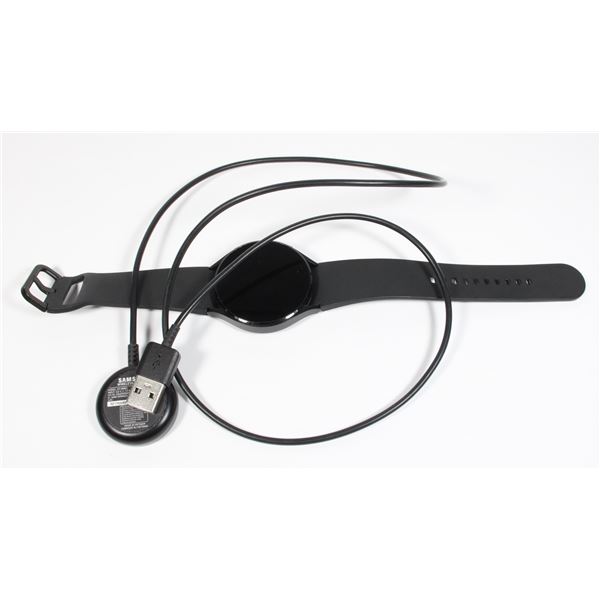 SAMSUNG GALAXY WATCH 4 WITH CHARGER