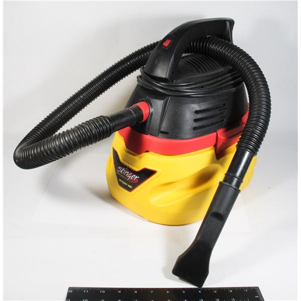 STINGER WET DRY VACUUM LIKE NEW CONDITION