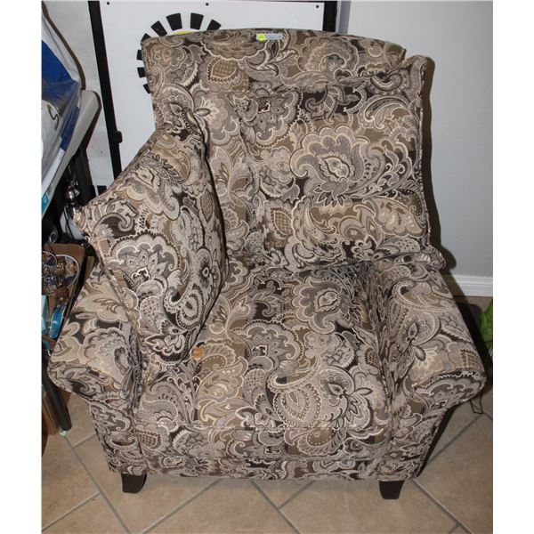WINGBACK CHAIR WITH TWO MATCHING THROW