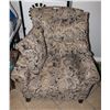 Image 1 : WINGBACK CHAIR WITH TWO MATCHING THROW