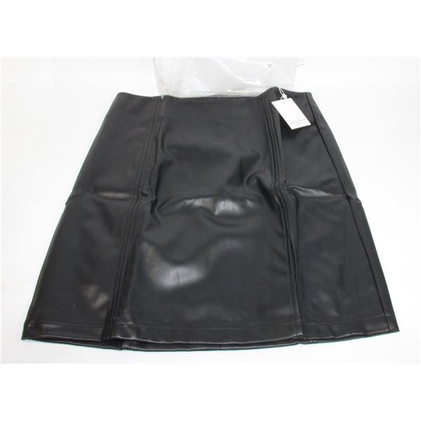 MANGOPOP MED BLACK LEATHER SKIRT NEW