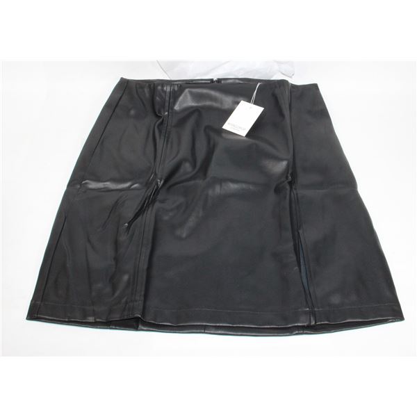 MANGOPOP MED BLACK LEATHER SKIRT NEW