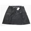 Image 1 : MANGOPOP MED BLACK LEATHER SKIRT NEW