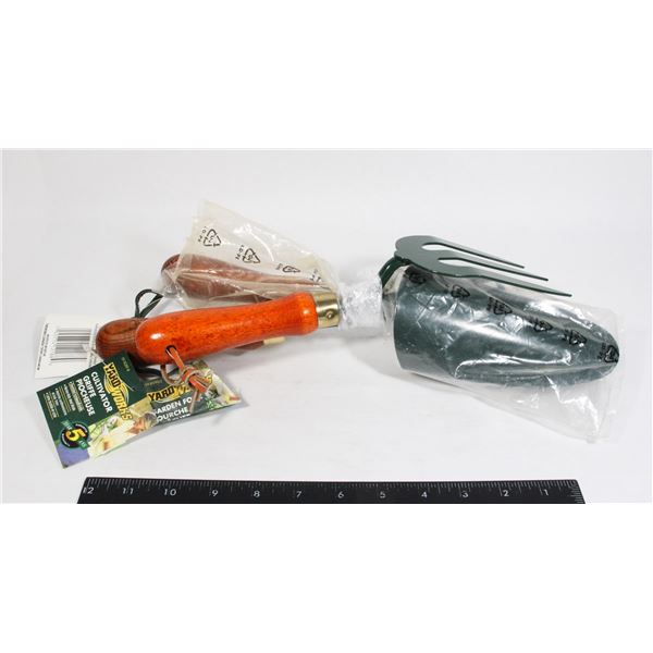 YARDWORKS GARDEN FORK, CULTIVATOR, TROWEL