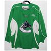 Image 1 : MENS XL VANCOUVER CANUCKS JERSEY MADE BY REEBOK