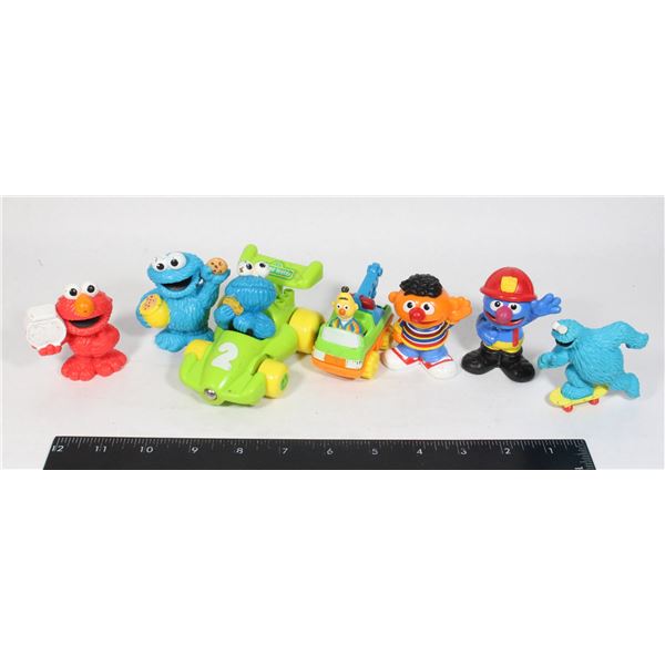 LOT OF SESAME STREET TOYS