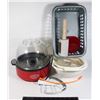 Image 1 : BOX OF KITCHEN ITEMS INCLUDING POPCORN POPPER