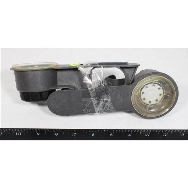 2X CAMCO SUCTION HANGERS