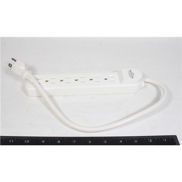 SHORT EXTENSION CORD