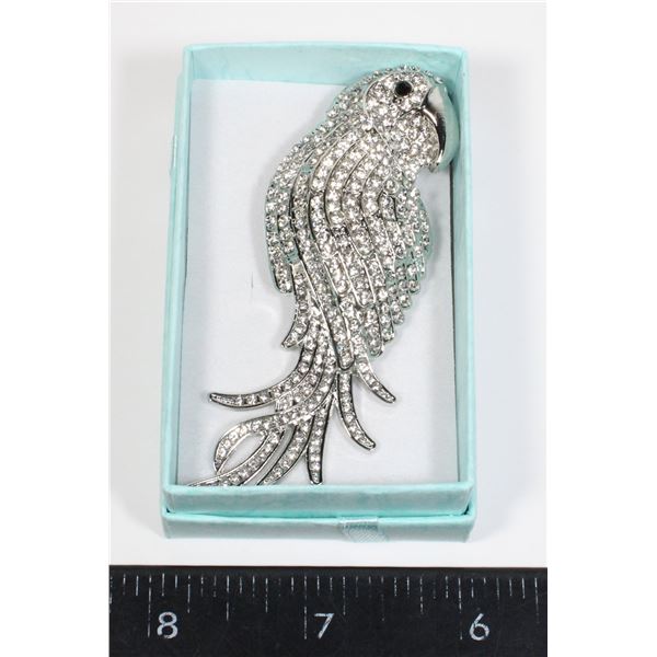 NEW LIGHTWEIGHT RHINESTONE PARROT BROOCH