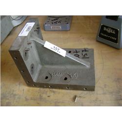 SHAMROCK 90deg. BLOCK